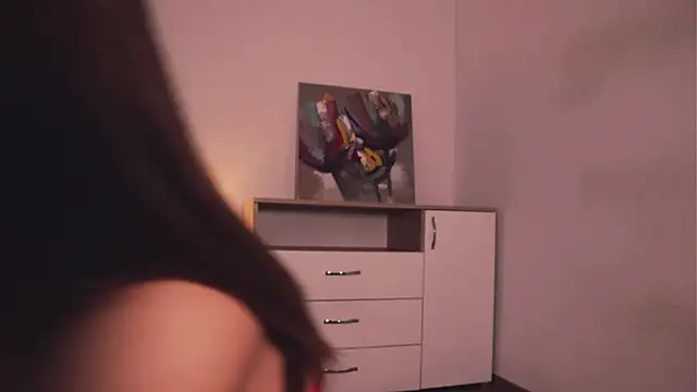 Snapshot of Misslullu chatting on September 2025 04:30:01 AM Misslullu online show from September 2025 04:30:01 AM