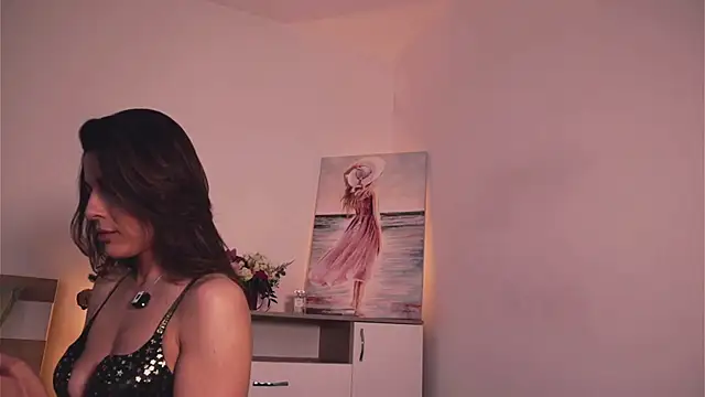 Misslullu online show from November 2025 02:39:01 PM