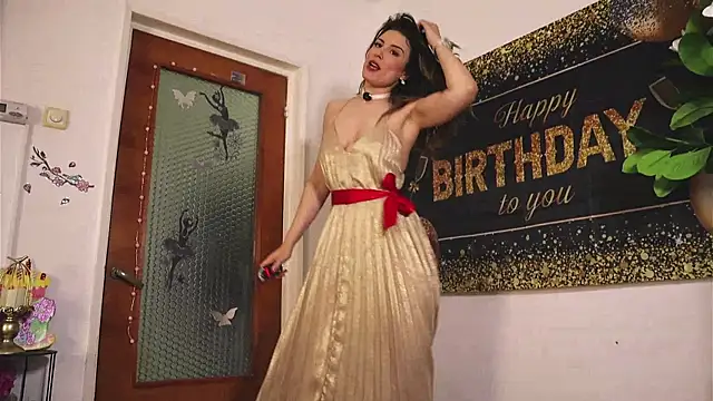 Misslullu online show from May 2026 01:20:02 PM