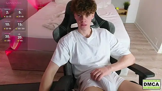 cute thomas online show from February 2025 09:20:02 PM