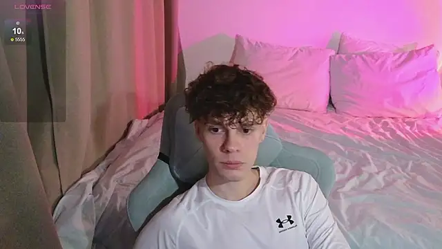 cute thomas online show from March 2026 05:56:02 PM