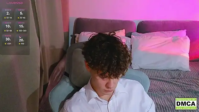 cute thomas online show from February 2026 07:21:02 PM