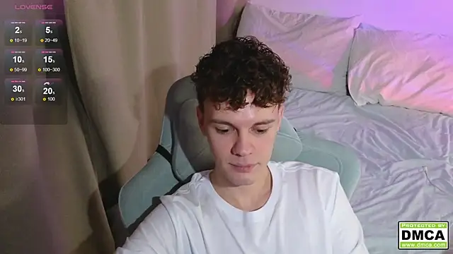 cute thomas online show from December 2025 04:22:01 PM