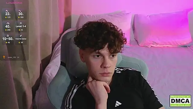 cute thomas online show from March 2026 07:28:01 PM