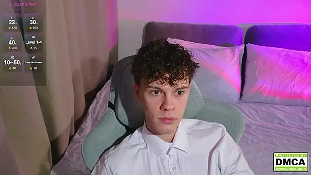 cute thomas online show from February 2026 03:01:02 PM