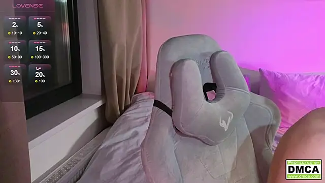 cute thomas online show from October 2025 07:26:02 PM