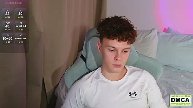 cute thomas online show from December 2025 07:46:02 PM