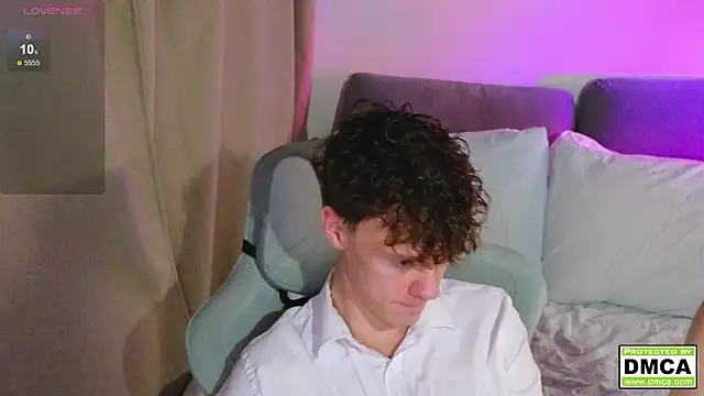 cute thomas online show from February 2026 05:23:02 PM