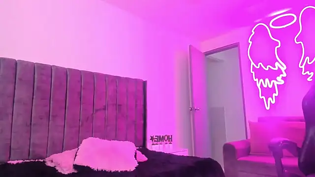 xiomara  cortes online show from November 2025 12:55:01 AM