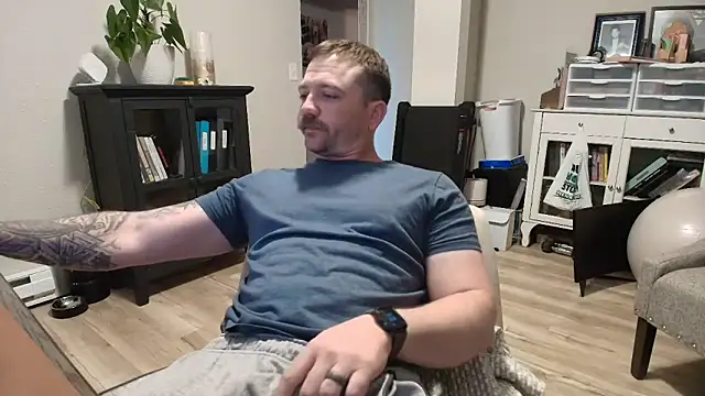 Snapshot of 8inchHOLEpunch chatting on June 2026 02:21:01 AM 8inchHOLEpunch online show from June 2026 02:21:01 AM