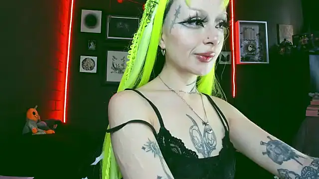 Snapshot of insania_9999_ chatting on February 2025 05:35:01 PM insania 9999 online show from February 2025 05:35:01 PM