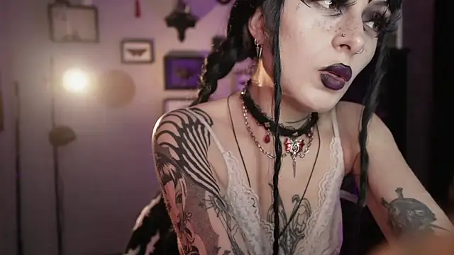 insania 9999  online show from June 2026 05:01:02 PM
