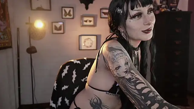 insania 9999  online show from April 2026 06:24:01 PM