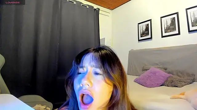 Snapshot of sofimendoza chatting on October 2025 08:06:02 AM sofimendoza online show from October 2025 08:06:02 AM