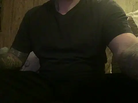 Snapshot of steveindahouse chatting on March 2025 04:41:02 AM steveindahouse online show from March 2025 04:41:02 AM