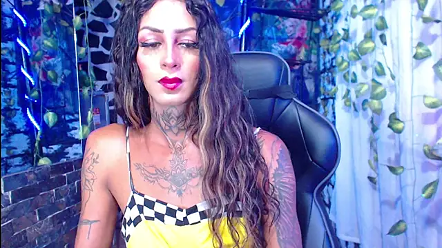 kissingdevil online show from January 2025 10:18:01 PM