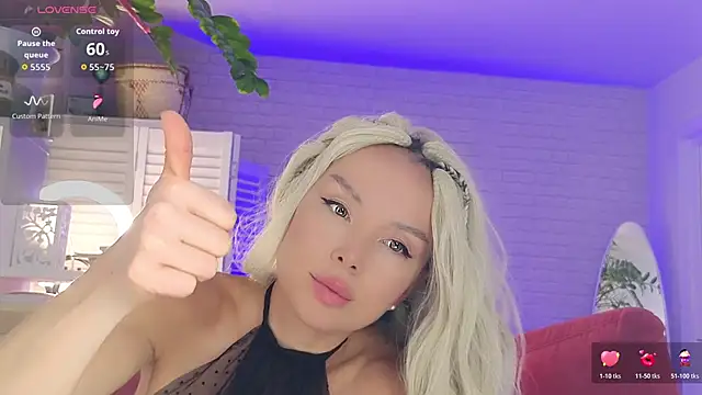 WhiteBunny online show from April 2026 07:46:02 AM