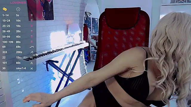 WhiteBunny online show from January 2025 07:14:02 AM