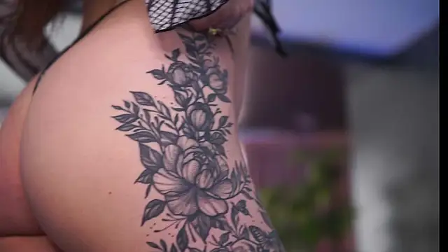 HotSkinnyX online show from February 2026 10:03:01 AM