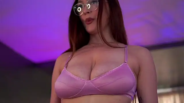 HotSkinnyX online show from September 2025 05:06:02 AM