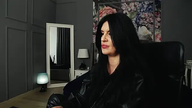 Snapshot of DomMelissaW chatting on January 2025 12:35:02 AM DomMelissaW online show from January 2025 12:35:02 AM