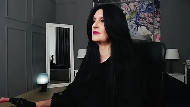 Snapshot of DomMelissaW chatting on January 2025 10:13:01 PM DomMelissaW online show from January 2025 10:13:01 PM