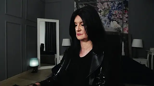 Snapshot of DomMelissaW chatting on March 2025 03:41:02 AM DomMelissaW online show from March 2025 03:41:02 AM