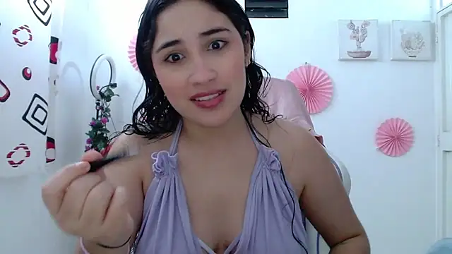 Snapshot of InocentHeaven1 chatting on November 2025 01:15:02 PM InocentHeaven1 online show from November 2025 01:15:02 PM