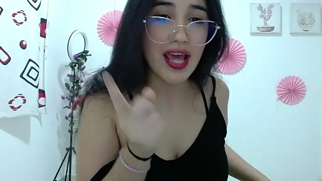 Snapshot of InocentHeaven1 chatting on October 2025 12:44:02 AM InocentHeaven1 online show from October 2025 12:44:02 AM