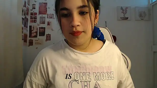 Snapshot of InocentHeaven1 chatting on June 2026 11:27:01 AM InocentHeaven1 online show from June 2026 11:27:01 AM