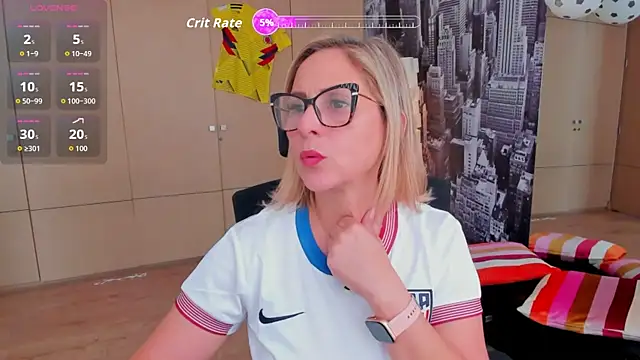 Snapshot of jane_turner chatting on June 2026 01:30:01 PM jane turner online show from June 2026 01:30:01 PM