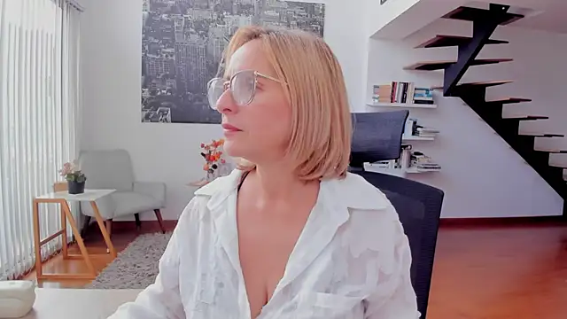 Snapshot of jane_turner chatting on October 2025 01:23:02 PM jane turner online show from October 2025 01:23:02 PM