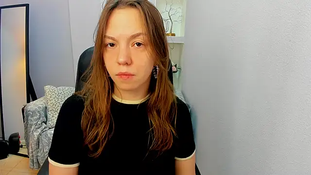 Snapshot of Persephoni chatting on June 2026 10:09:01 AM Persephoni online show from June 2026 10:09:01 AM