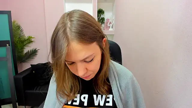 Snapshot of Persephoni chatting on January 2026 04:54:02 PM Persephoni online show from January 2026 04:54:02 PM