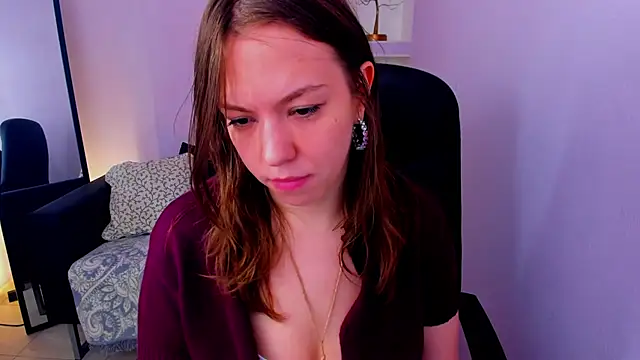 Persephoni online show from April 2026 11:28:02 AM