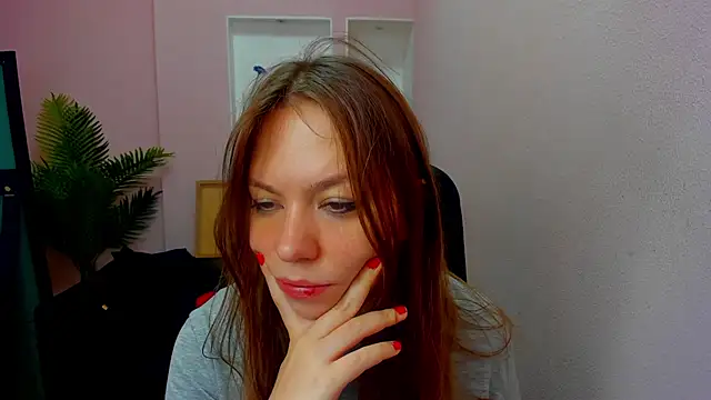 Snapshot of Persephoni chatting on October 2025 08:20:02 PM Persephoni online show from October 2025 08:20:02 PM