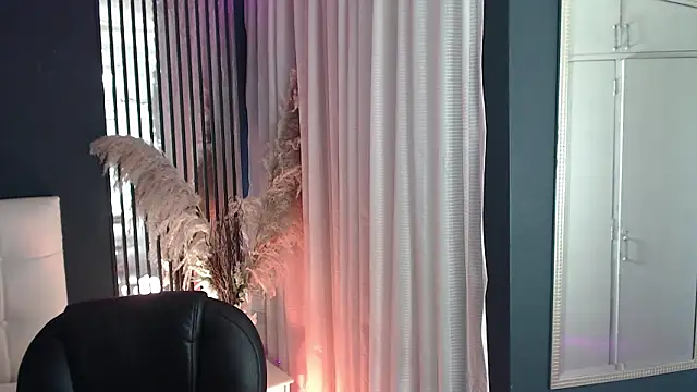 LiaVillalobos online show from March 2026 01:26:01 PM