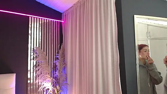 LiaVillalobos online show from February 2026 11:54:01 AM