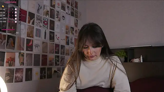 itssophiie online show from October 2025 10:44:02 PM
