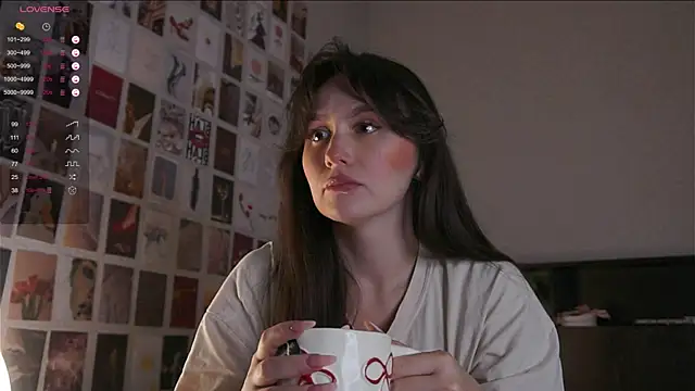 itssophiie online show from October 2025 04:43:01 PM