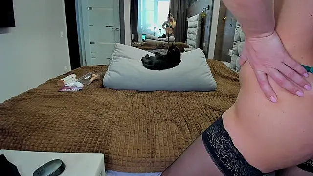 FitKate online show from December 2024 04:04:01 AM