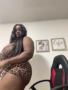 Snapshot of sharik-browns chatting on May 2026 01:14:02 AM sharik-browns online show from May 2026 01:14:02 AM