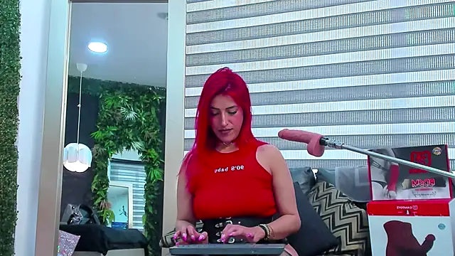 Snapshot of AllissaBrowm chatting on October 2025 06:09:02 PM AllissaBrowm online show from October 2025 06:09:02 PM