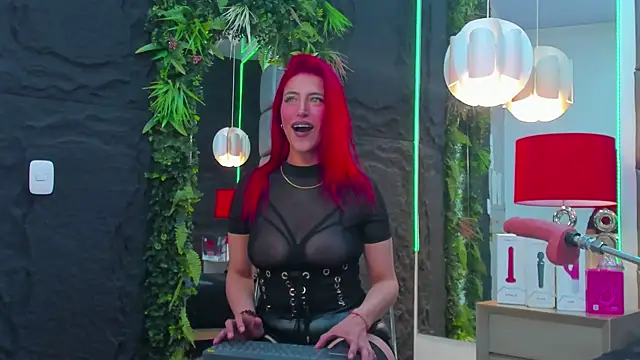 AllissaBrowm online show from April 2026 05:17:02 PM