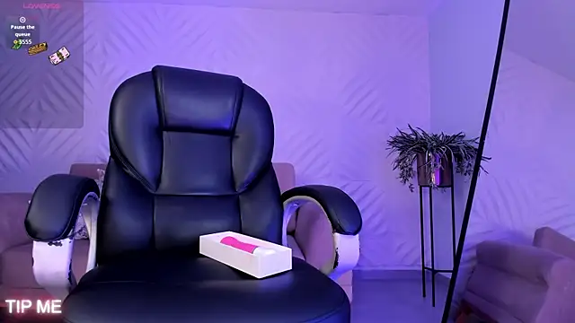 SophieBarnett online show from February 2026 01:28:02 AM