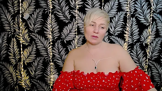 Snapshot of Olivia_playful chatting on February 2025 03:50:02 PM Olivia playful online show from February 2025 03:50:02 PM