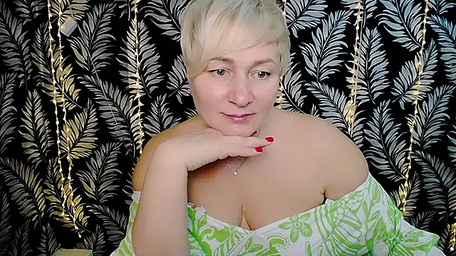 Snapshot of Olivia_playful chatting on February 2025 03:06:01 PM Olivia playful online show from February 2025 03:06:01 PM