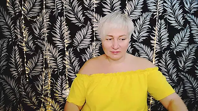 Olivia playful online show from December 2025 12:19:02 PM