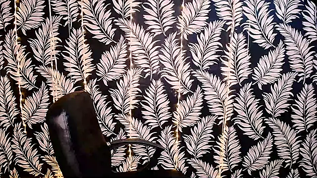 Olivia playful online show from January 2026 12:44:02 PM