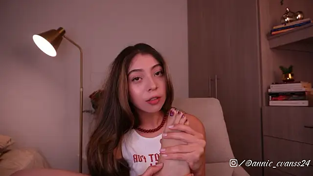 annie24 evans online show from February 2026 01:26:02 AM